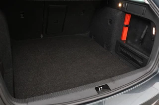 Škoda Octavia Skoda Octavia 1.0 TSI Style | Panoramadak | Stoelverwarming |  Adaptive cruise | Trekhaak | Carplay | Climate control | Sportstoelen - afbeelding nr 11