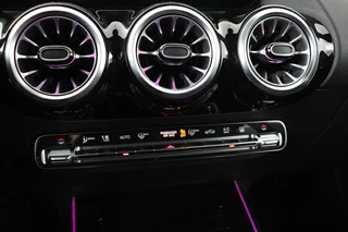 Mercedes-Benz GLA Mercedes-Benz GLA-klasse 250e Business Solution Luxury Limited | Panoramadak | Adaptive cruise | Trekhaak | Leder | Stoelverwarming | Matrix LED | Memory | Camera | Navigatie | Park Assist | Sfeerverlichting - afbeelding nr 26