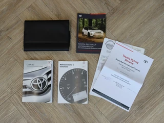 Toyota C-HR Toyota C-HR 1.8 Hybrid Bi-Tone - afbeelding nr 17