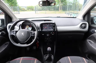 Peugeot 108 Peugeot 108 1.2 VTi Allure 5drs. Airco, Carplay, LIM - afbeelding nr 7