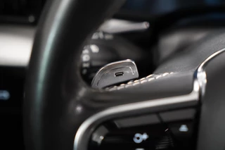 Volvo XC60 Volvo XC60 2.0 T8 AWD R-Design Lucht|Pano|Memory|Leder|Dodehoeksdetectie|Camera - afbeelding nr 18