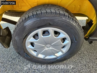 Ford Transit Ford Transit 130pk L2H2 Airco Cruise Trekhaak Parkeersensoren Werkplaatsinrichting Euro6 L2 11m3 Airco Trekhaak Cruise control - afbeelding nr 19