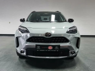 Toyota Yaris Cross Toyota Yaris Cross 1.5 Hybrid 130 AWD Launch Edition Bi-Tone / Pano / JBL/HUD/PDC/BSM - afbeelding nr 2