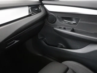 BMW 2 Serie BMW 2-serie Gran Tourer 218d Advantage | Sportstoelen | Stoelverwarming |  Navigatie | Bluetooth | Parkeerhulp | Climate control | Cruise control - afbeelding nr 22