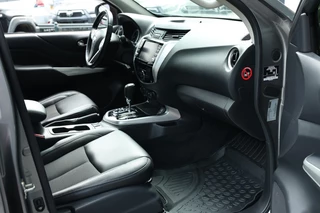 Nissan Navara Nissan Navara 2.3 DCI DUBBEL CABINE N-GUARD A/T 5 SITZ 4WD VAN - afbeelding nr 22