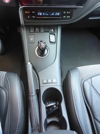 Toyota Auris Toyota Auris Touring Sports 1.8 Hybr. Executive - afbeelding nr 16