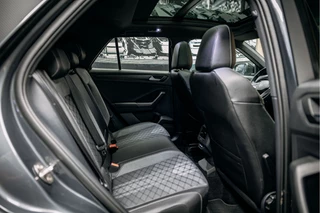 Volkswagen T-Roc Volkswagen T-Roc 1.5 TSI R-Line Edition Goed uitgevoerde T-Roc face lift R-line - afbeelding nr 13