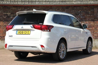 Mitsubishi Outlander Mitsubishi Outlander 2.4 PHEV Intense | Keyless entry | Stoelverwarming | - afbeelding nr 4