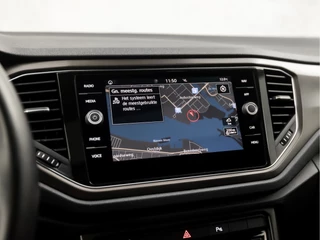 Volkswagen T-Roc 150Pk Automaat (PANORAMADAK, DIGITAL COCKPIT, APPLE CARPLAY, GROOT NAVI, SPORTSTOELEN, GETINT GLAS, CAMERA, LED KOPLAMPEN, DAB+, ADAPTIVE CRUISE, NIEUWSTAAT) - afbeelding nr 24