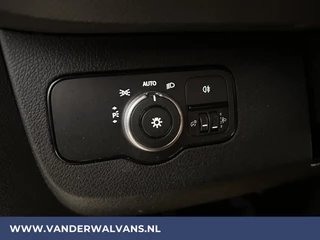Mercedes-Benz Sprinter Mercedes-Benz Sprinter 316 CDI 163 pk 3500kg Trekhaak L2H2 Euro6 Airco | Camera | Apple Carplay Cruisecontrol, Android Auto, Parkeersensoren - afbeelding nr 17