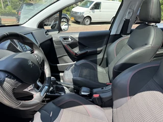 Peugeot 2008 Peugeot 2008 1.2 PureTech Gt-Line Automaat Pano Leer - afbeelding nr 26