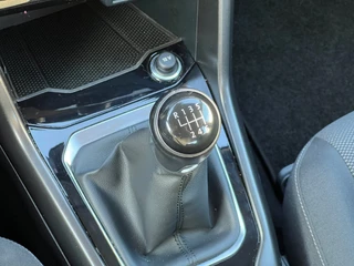 Volkswagen T-Roc Volkswagen T-Roc 1.0 TSI Style | Adeptive Cruise Control | Trekhaak | Navigatie | Parkeersensoren | Apple CarPlay/Android Auto - afbeelding nr 17