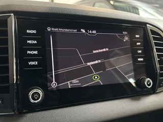 Škoda Karoq Skoda Karoq 1.0 TSI 110 pk handg. Buss. Edition | Navi | Cruise | PDC | CarPlay | Clima | DAB+ | Keyless | Org. NLD. | - afbeelding nr 30