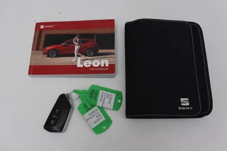 SEAT Leon SEAT Leon 1.5 eTSI Style Launch Edition | Trekhaak |  Carplay | Adaptive cruise | Carplay | Navigatie | Park Assist | Climate control - afbeelding nr 22