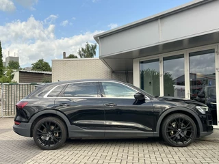 Audi e-tron Audi E-tron QUATTRO S-LINE 313PK 22INCH B&O+MEMORY+BTW AUTO - afbeelding nr 3