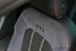 Volkswagen Golf Volkswagen Golf 2.0 TSI GTI Clubsport 265PK Dynaudio/Camera/19''/DSG - afbeelding nr 10
