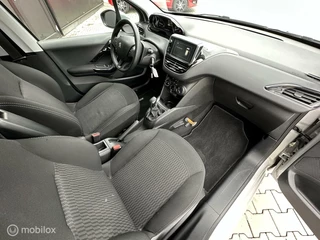 Peugeot 208 Peugeot 208 1.2 PureTech Blue Lion |CRUISE | CARPLAY | TREKHAAK | - afbeelding nr 9