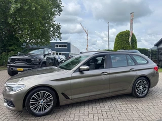 BMW 5 Serie BMW 5 Serie Touring 530i High Exe 2018 NL Auto 1E Eigenaar - afbeelding nr 8