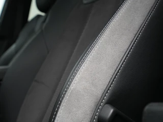 Audi A1 Sportback Audi A1 Sportback 40 TFSI 200pk S-Tronic Edition one S-Line Navigatie Stoelverwarming Bang & Olufsen Keyless 52 - afbeelding nr 22