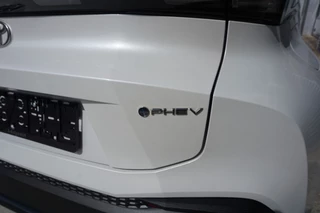 Toyota C-HR |Navi|Carplay|Stoel en stuurverwarming|Camera|PDC V+A|Elektrische a.klep| - afbeelding nr 6