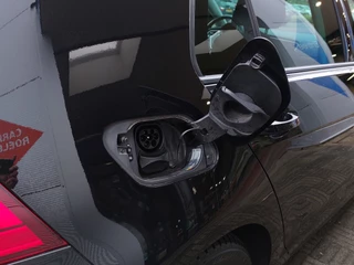 Volkswagen e-Golf e-Golf 136pk Automaat 5-Deurs | Warmtepomp | Navi | Apple Carplay+Android Auto | Clima | Adap. Cruise | Led Koplampen | Pdc V+A | Stoelverwarming | Privacy Glass | 17''lm | Trekhaak - afbeelding nr 37