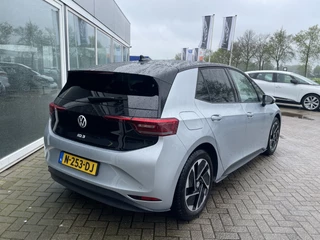 Volkswagen ID.3 50% deal 8.475,- ACTIE Stoelverwarming / Carplay / Camera / Cruise / LMV - afbeelding nr 3