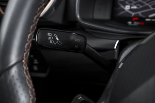 CUPRA Formentor | Dig. Cockpit | Adapt. Cruise | Stoel-+Stuurverw. | Elek. stoel met geheugen | PDC | Camera | NAV + App. Connect | ECC | LM 19