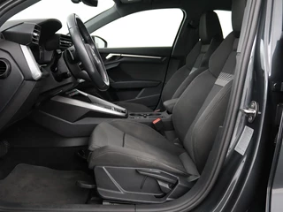 Audi A3 Audi A3 Sportback 30 TFSI Business edition Automaat | Trekhaak | Navigatie | Appel CarPlay | Cruise Control | DAB | LED | LMV - afbeelding nr 4