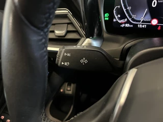 BMW 3 Serie BMW 3-serie Touring 320e Sportline Aut-8 Panoramadak HUD Laser Licht Adaptive Cruise Trekhaak Leder Navi PDC VA - afbeelding nr 11