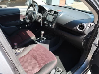 Mitsubishi Space Star Mitsubishi Space Star 1.2 Instyle / Automaat / Stoelverwarming / - afbeelding nr 24