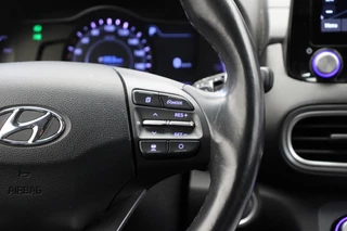 Hyundai Kona Hyundai Kona Electric Premium 64 kWh - Carplay, Camera, Leer, Stoelverw. - afbeelding nr 19