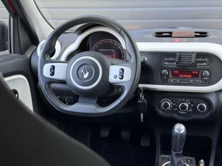 Renault Twingo Renault Twingo 1.0 SCe Limited Org NL | Bluetooth | Zuinig! - afbeelding nr 27