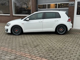 Volkswagen Golf Volkswagen Golf 2.0 TSI GTI DSG AIRCO/CRUISE/LED/PDC - afbeelding nr 2