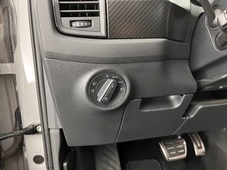 Škoda Kodiaq Škoda Kodiaq 1.5 TSI Sportline Business Aut. *LEATHER-ALCANTARA | FULL-LED | HEATED-SPORTSEATS | ADAPTIVE-CRUISE | MEMORY-PACK | DIGI-COCKPIT | CANTON-AUDIO | SHIFT-PADDLES | CARPLAY | AMBIENT-LIGHT | KEYLESS | DAB | 20''ALU* - afbeelding nr 21
