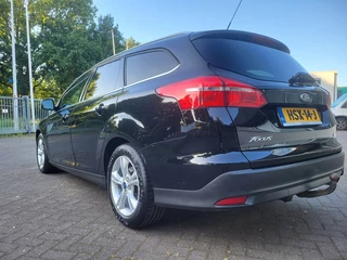 Ford Focus Ford Focus Wagon 1.5 Titanium Edition Eerste eigenaar Automatische airco Stoelver - afbeelding nr 13