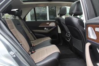 Mercedes-Benz GLE Mercedes-Benz GLE 350 de 4MATIC Premium Plus AMG / Trekhaak / Panoramadak / 360Camera / Head-up / 21'' / Luchtvering / Keyless / Apple CarPlay / Matrix LED / Stoelventilatie / Stuurverwarming / 4zone airco / Stoelverwarming 4x - afbeelding nr 12