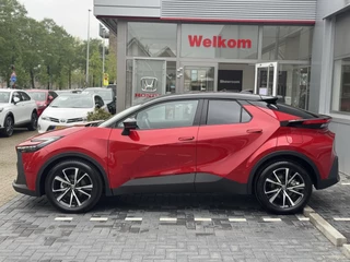 Toyota C-HR Dodenhoekdetectie, Navigatie, Parkeersensoren V + A , All-in Rijklaarprijs - afbeelding nr 2