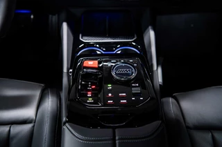 BMW M5 BMW 5-serie Touring M5 V8 Hybrid | Direct leverbaar | Pano | B&W | M Drive | - afbeelding nr 33