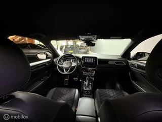 Volkswagen T-Roc Volkswagen T-Roc 1.5 TSI R-LINE DSG | CARPLAY | AD. CRUISE - afbeelding nr 38