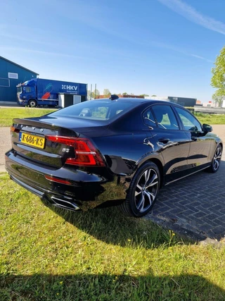 Volvo S60 Volvo S60 2.0 B3 R-Design AUTOMAAT,VOL LEDER,CLIMA,NAVI,CARPLAY,LED - afbeelding nr 7