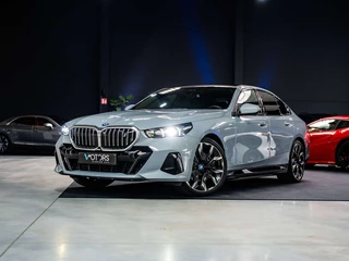 BMW i5 i5 83.9 kW eDrive40 - M-pack - Pano - B&W - 360° camera - HUD -