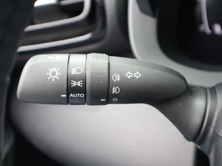 Toyota Yaris Cross Toyota Yaris Cross 1.5 Hybr 115 Active / Winter pack / Safety pack / Camera - afbeelding nr 28