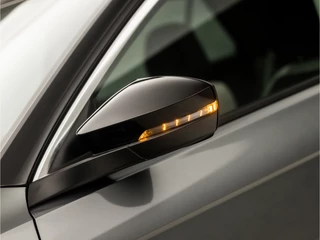 Volkswagen T-Roc 150Pk (VIRTUAL COCKPIT, APPLE CARPLAY, CLIMATE, ADAPTIVE CRUISE, SPORTSTOELEN, LED KOPLAMPEN, GETINT GLAS, LANE ASSIST, NIEUWSTAAT) - afbeelding nr 29