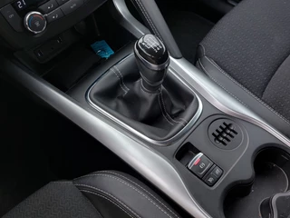 Renault Kadjar 1.2 TCe 131pk Intens Pack-Tech | Navi | Clima | Cruise | Keyless Entry | Pdc V+A+Assist+Camera | Dodehoek+Rijstrook+Licht+Regensensor | Mistlampen | Privacy Glass | 17''lm - afbeelding nr 15