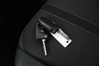 Volkswagen Polo Volkswagen Polo 1.0 TSI Highline (PARKEERSENSOREN, CRUISE ADAPTIEF, NAVIGATIE, CARPLAY, AUTOMAAT, DIGITAAL DASHBOARD, NL-AUTO) - afbeelding nr 24
