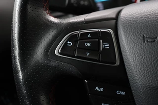 Ford EcoSport Ford EcoSport 1.0 EcoBoost ST-Line Black |  Stoel & stuurverwarming | Camera | Carplay | Half leder | Climate control | Cruise control - afbeelding nr 15