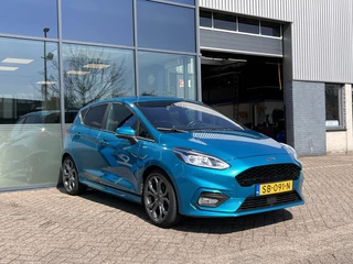 Ford Fiesta Ford Fiesta 1.0 EcoBoost ST-Line 100PK Navi Climate Voorruit Verwarming Parkeersensoren Achter Blind-Spot Carplay Privacy Glass 17'' Inch Velgen *Sportief* - afbeelding nr 4