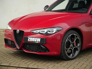 Alfa Romeo Giulia Alfa Romeo Giulia 2.0 Turbo 280 PK Competizione Q4 AWD | Harman | Veloce | 19