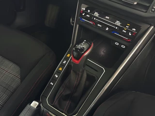 Volkswagen Polo Volkswagen Polo 2.0 TSI GTI 207PK PANO IQ LED/GRILL CAMERA STOELVERW ADAP.CRUIS ZWARTE.HEMEL 18'' LMV BEATS AUDIO 