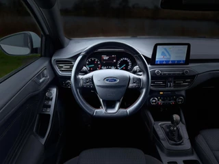 Ford Focus Ford Focus Wagon 1.0 EcoBoost ST Line Business - Frozen White - Lekker Sportief! - afbeelding nr 21